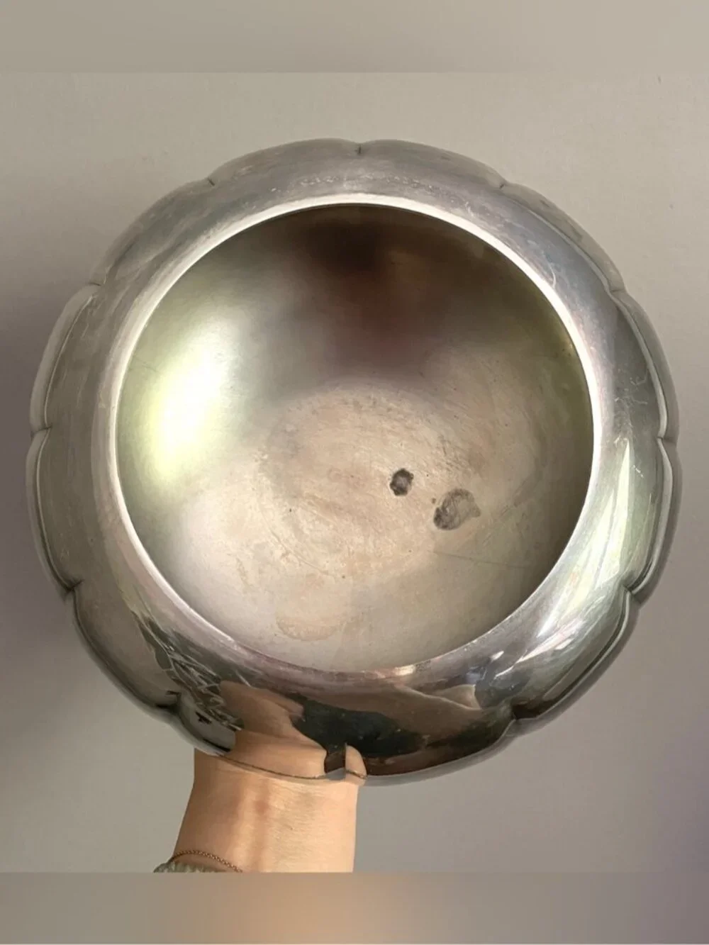 Vintage Silver Plated Rose Bowl w/ Glass Flower Frog - 7” diameter 🇨🇦 - Picture 4 of 9